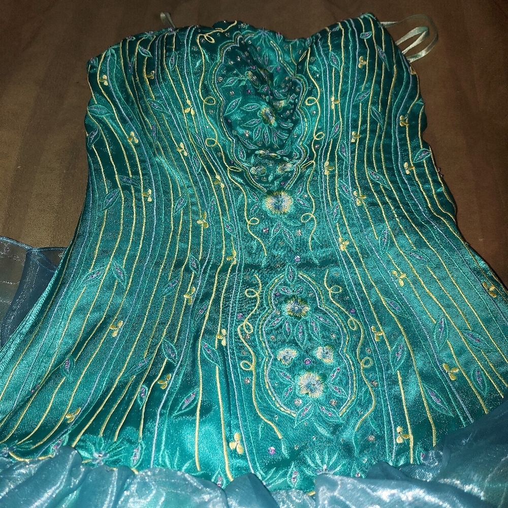 Prom dress